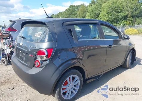 2014 Chevrolet Sonic Lt Manual from USA, damaged, VIN 1G1JD6SB8E4153079